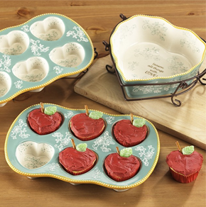 temp-tations® Floral Lace Made with Love Baking Bundle